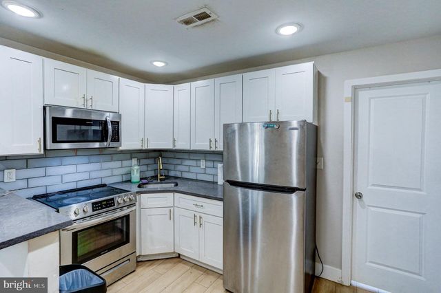 910 N MARKOE ST, Philadelphia, PA 19131