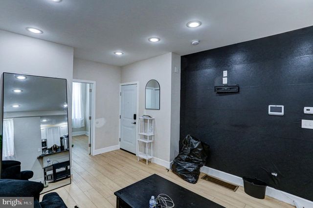 910 N MARKOE ST, Philadelphia, PA 19131