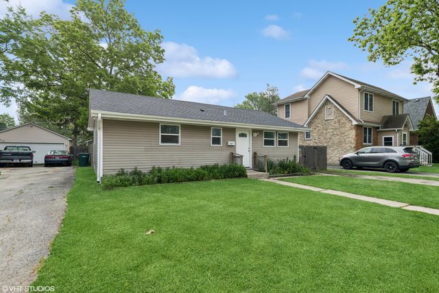 2811 Elim Avenue, Zion, IL 60099