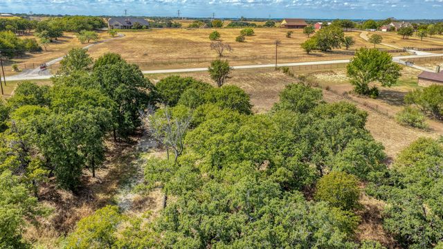 178 Bishop Drive, Weatherford, TX 76088