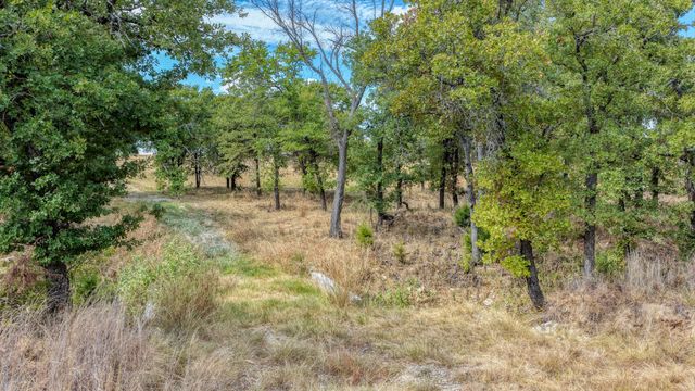 178 Bishop Drive, Weatherford, TX 76088