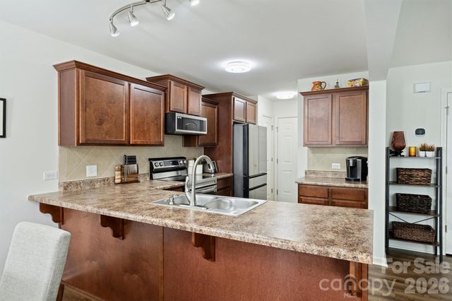 5242 Crystal Lakes Drive, Rock Hill, SC 29732