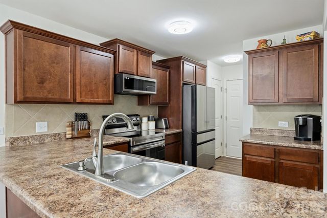 5242 Crystal Lakes Drive, Rock Hill, SC 29732