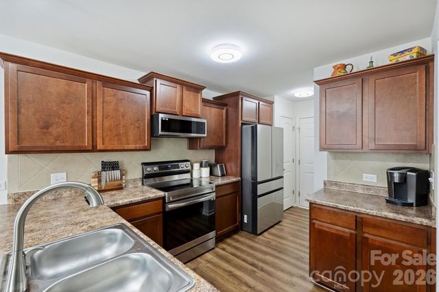 5242 Crystal Lakes Drive, Rock Hill, SC 29732