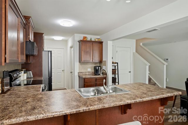 5242 Crystal Lakes Drive, Rock Hill, SC 29732