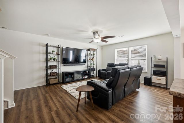 5242 Crystal Lakes Drive, Rock Hill, SC 29732