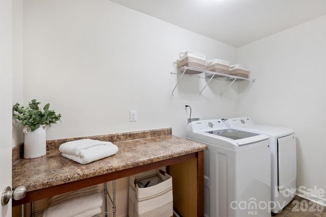 5242 Crystal Lakes Drive, Rock Hill, SC 29732