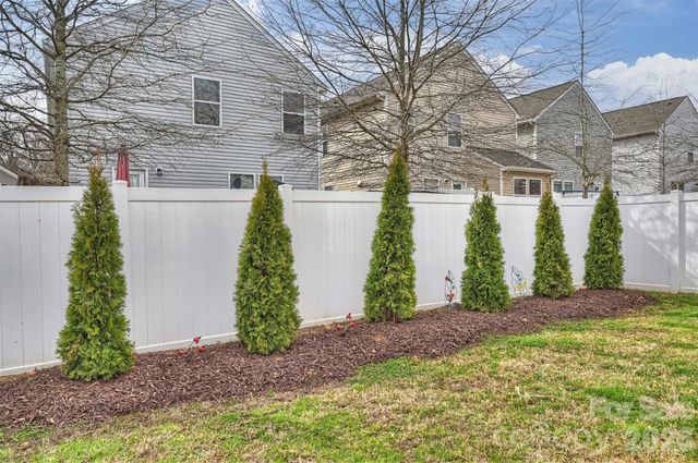 5242 Crystal Lakes Drive, Rock Hill, SC 29732