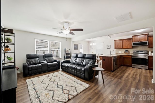 5242 Crystal Lakes Drive, Rock Hill, SC 29732