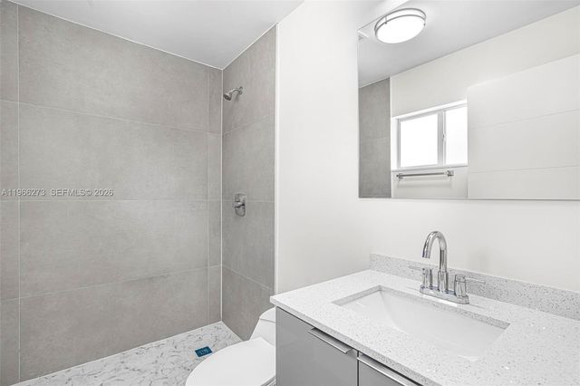 933 NW 50th St, Miami, FL 33127