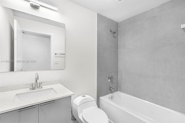 933 NW 50th St, Miami, FL 33127