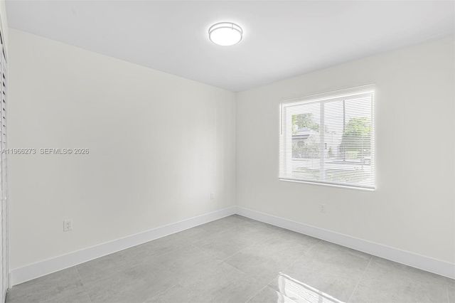 933 NW 50th St, Miami, FL 33127