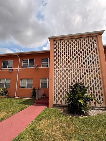 3501 SW 10th St 1B, Miami, FL 33135