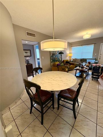 3501 SW 10th St 1B, Miami, FL 33135