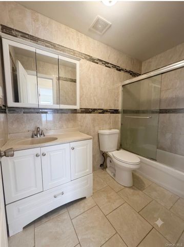 923 Euclid Avenue, Brooklyn, NY 11208