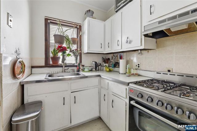 360 Rutherford Boulevard, Clifton, NJ 07014