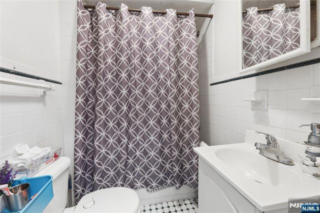 360 Rutherford Boulevard, Clifton, NJ 07014