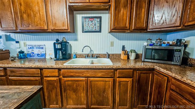 796 W Aspen Road, Stigler, OK 74462