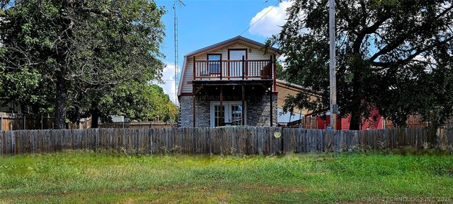 796 W Aspen Road, Stigler, OK 74462