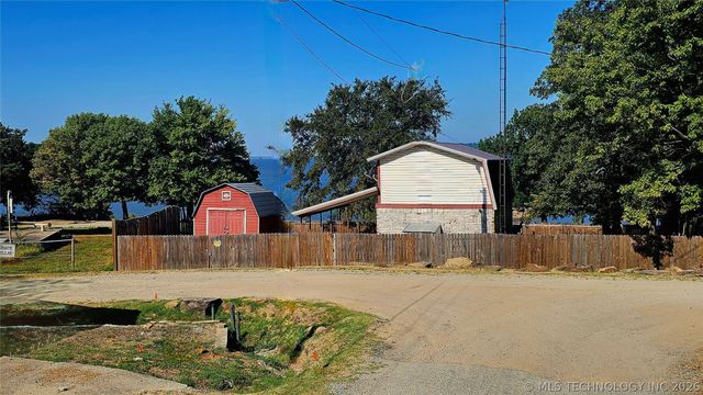 796 W Aspen Road, Stigler, OK 74462