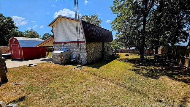 796 W Aspen Road, Stigler, OK 74462