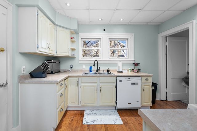 2545 18th Avenue A, Moline, IL 61265