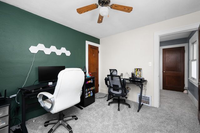 2545 18th Avenue A, Moline, IL 61265