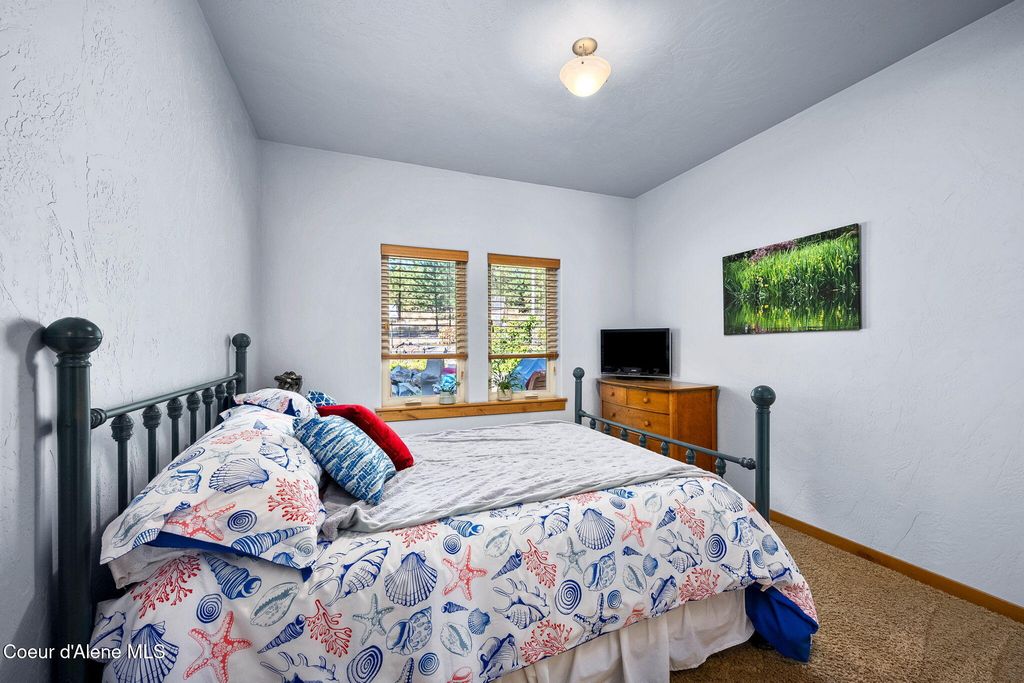 6125 E SHIRAS RD, Coeur d'Alene, ID 83814 photo 23