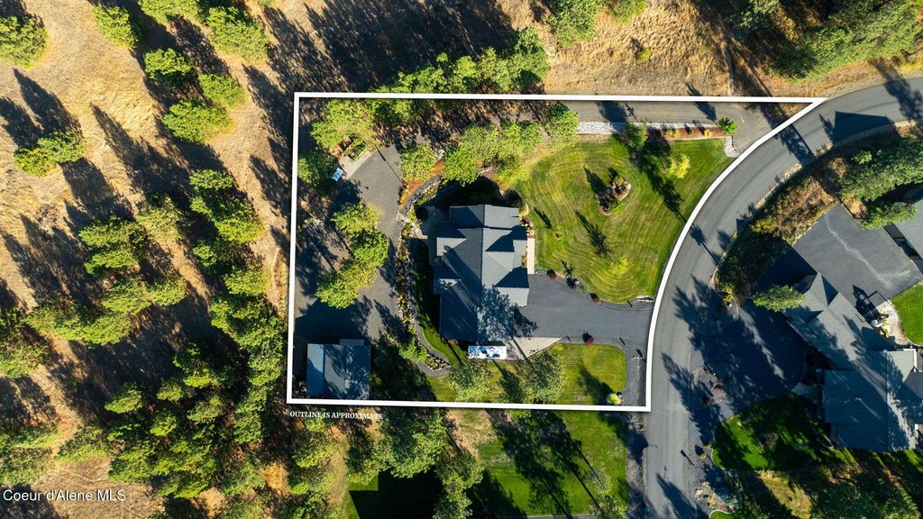 6125 E SHIRAS RD, Coeur d'Alene, ID 83814 photo 5