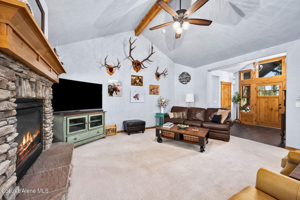 6125 E SHIRAS RD, Coeur d'Alene, ID 83814 photo 9