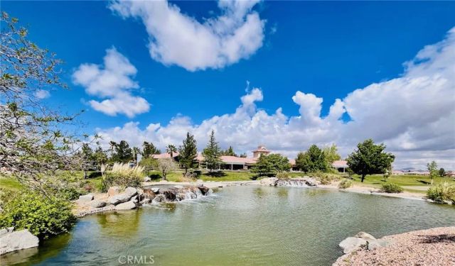 10485 Nobleton Rd., Apple Valley, CA 92308