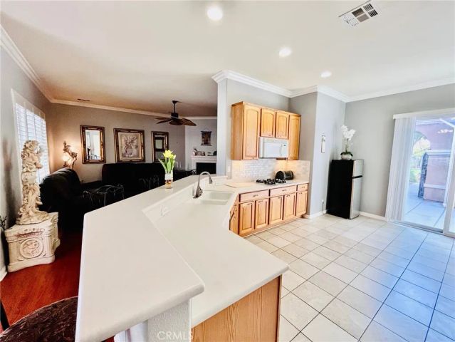 10485 Nobleton Rd., Apple Valley, CA 92308