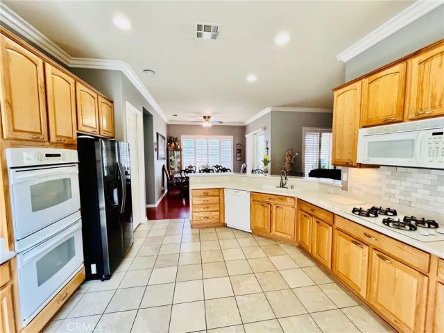 10485 Nobleton Rd., Apple Valley, CA 92308