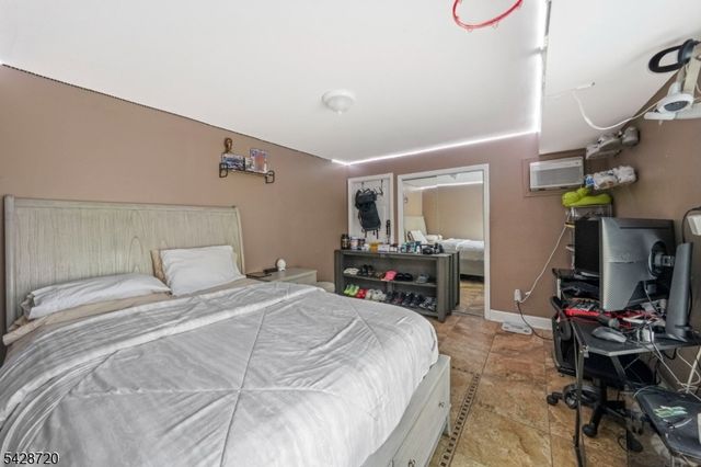 1351 Suwanee Dr, North Brunswick Twp., NJ 08902