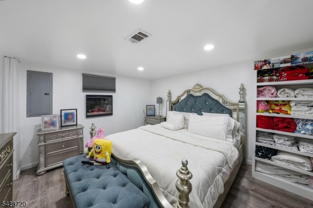 1351 Suwanee Dr, North Brunswick Twp., NJ 08902