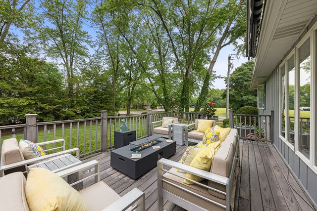 1660 J Pankow Drive, Geneva, IL 60134