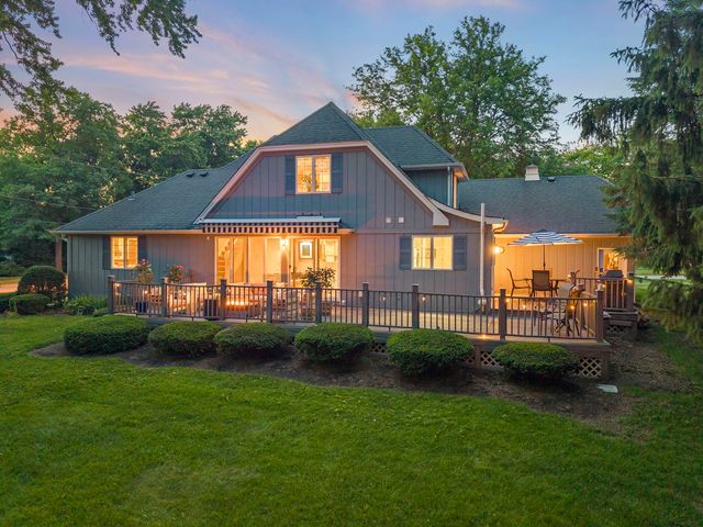 1660 J Pankow Drive, Geneva, IL 60134