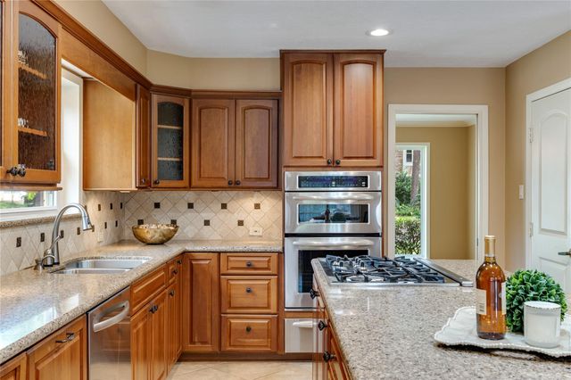 6735 Gentle Bend Drive, Houston, TX 77069