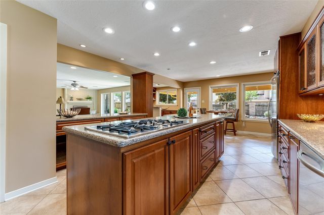 6735 Gentle Bend Drive, Houston, TX 77069