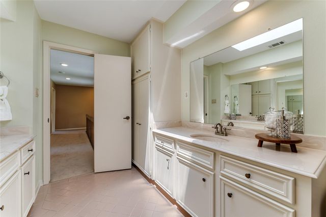 6735 Gentle Bend Drive, Houston, TX 77069