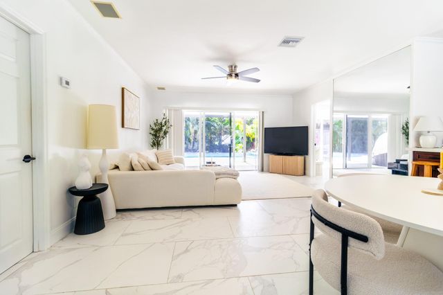 1714 W Las Olas Boulevard, Fort Lauderdale, FL 33312