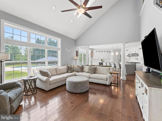 3 DOROTHY DR, Sewell, NJ 08080