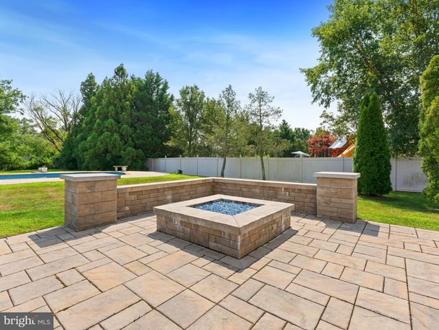 3 DOROTHY DR, Sewell, NJ 08080