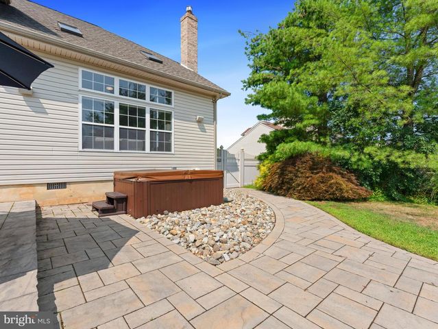 3 DOROTHY DR, Sewell, NJ 08080