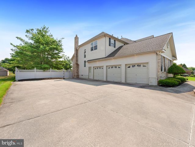 3 DOROTHY DR, Sewell, NJ 08080