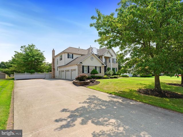 3 DOROTHY DR, Sewell, NJ 08080
