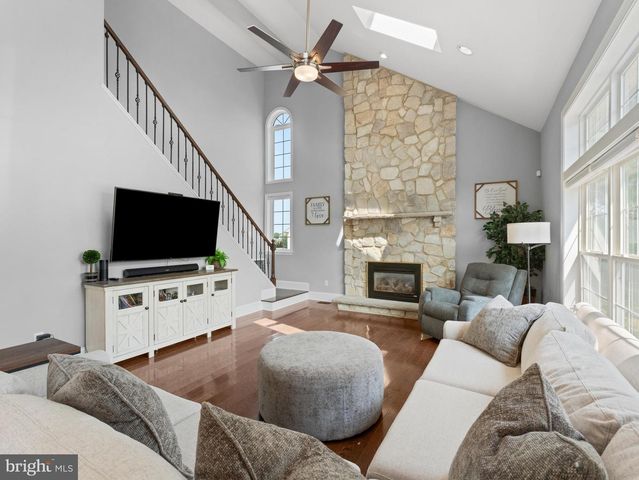 3 DOROTHY DR, Sewell, NJ 08080