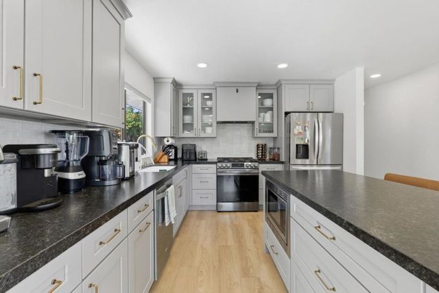 1510 Welburn Avenue, Gilroy, CA 95020