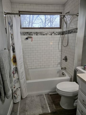 5737 S M-37, Hastings, MI 49058