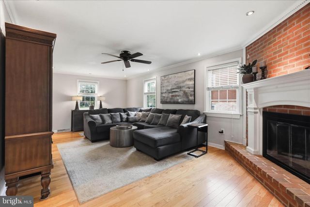 1282 WINCHESTER DR, Lancaster, PA 17601